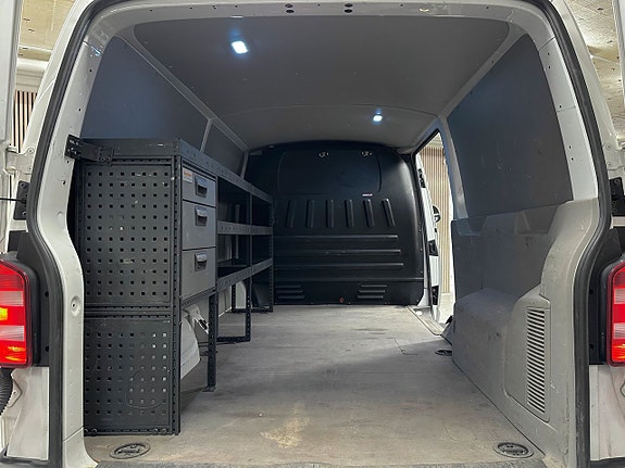 Volkswagen Transporter 13 of 13