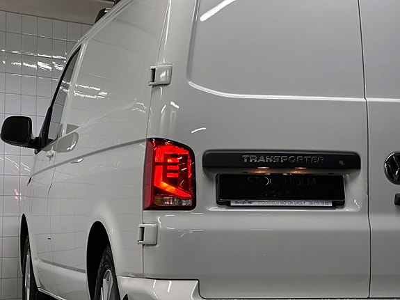 Volkswagen Transporter 10 of 13
