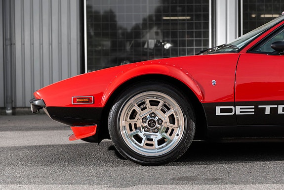 De Tomaso Pantera 8 of 26