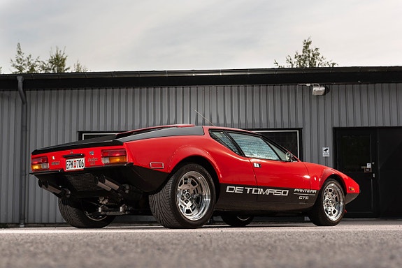 De Tomaso Pantera 2 of 5