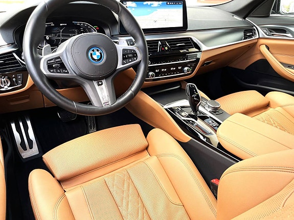 BMW 530e 3 of 10