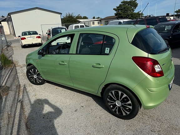 Opel Corsa 8 of 15