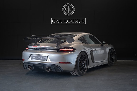 Porsche 718 Cayman GT4 RS 3 of 5