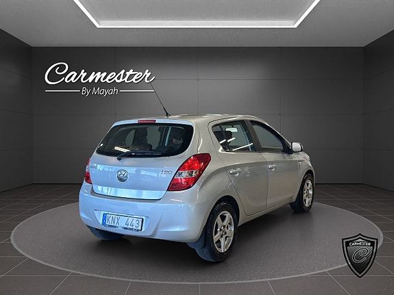 Hyundai i20 4 of 5