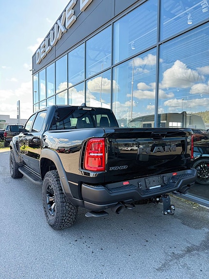 Dodge RAM 1500 4 of 4