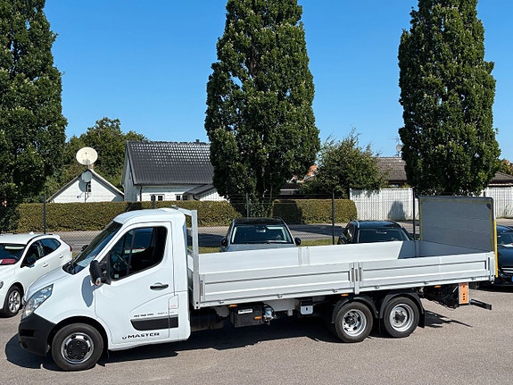 Renault Master 2 of 5