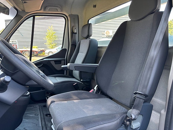 Renault Master 9 of 21