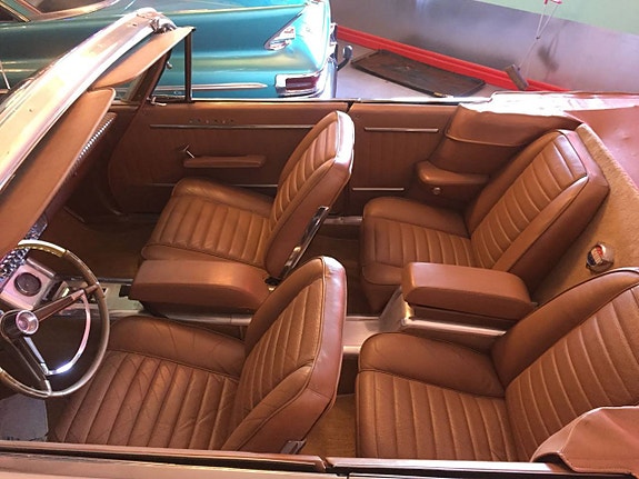Chrysler 300 3 of 5