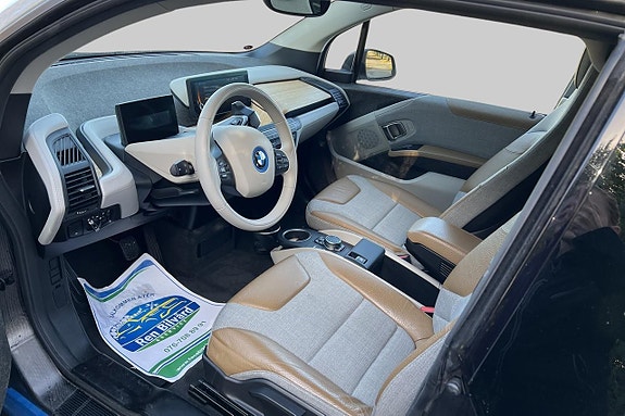 BMW i3 3 of 8