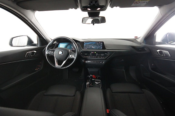 BMW 118i 5 of 5