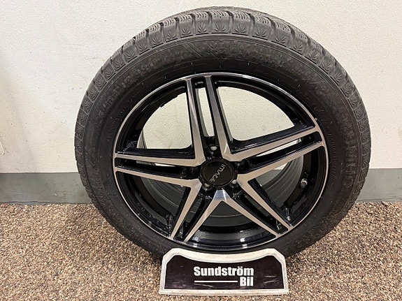 Mercedes-Benz C300 e 3 of 5
