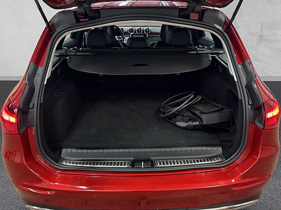 Mercedes-Benz C300 e 10 of 24