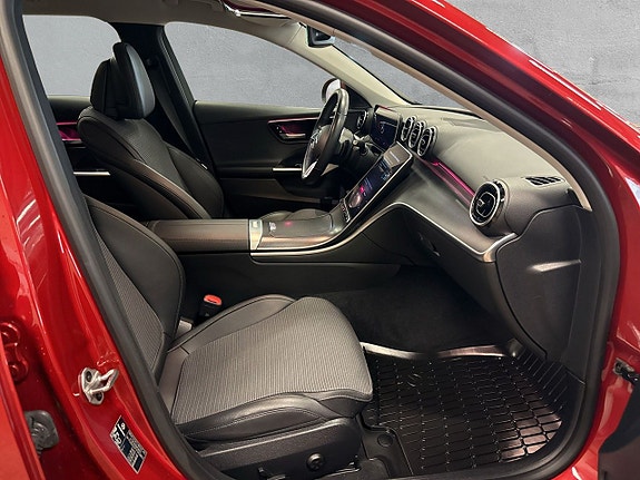 Mercedes-Benz C300 e 13 of 24