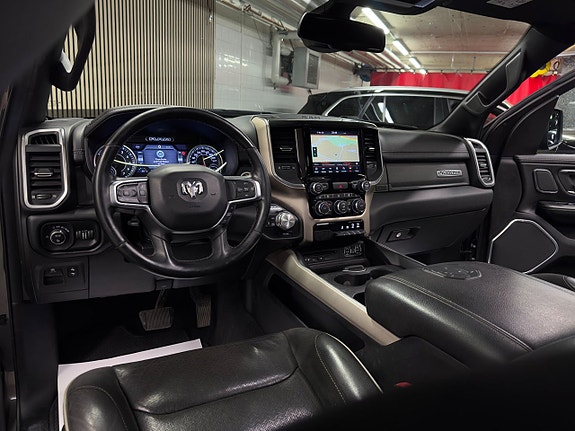 Dodge RAM 17 of 27