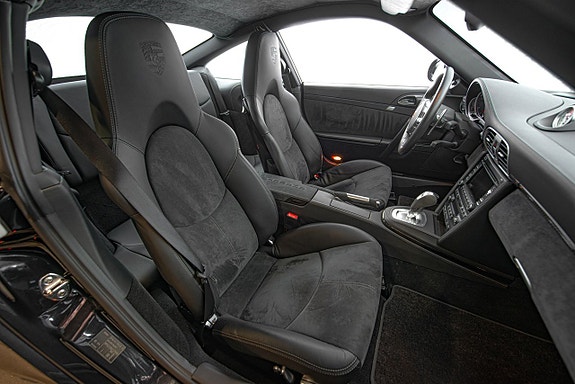 Porsche 911 17 of 30