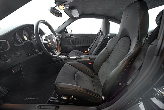 Porsche 911 13 of 30