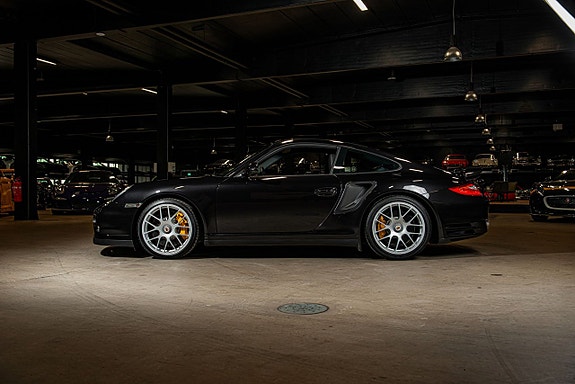Porsche 911 3 of 5