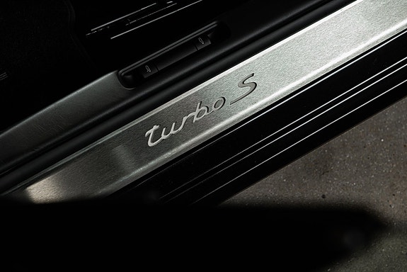 Porsche 911 28 of 30