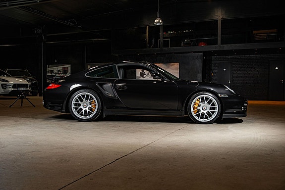 Porsche 911 6 of 30