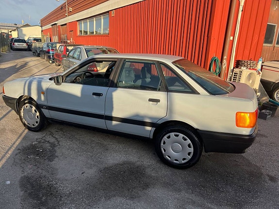 Audi 80 4 of 5