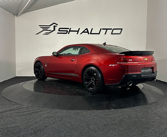 Chevrolet Camaro 9 of 18