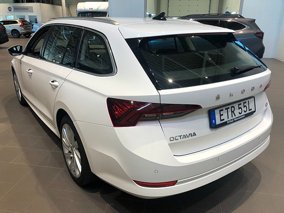 Skoda Octavia 4 of 5