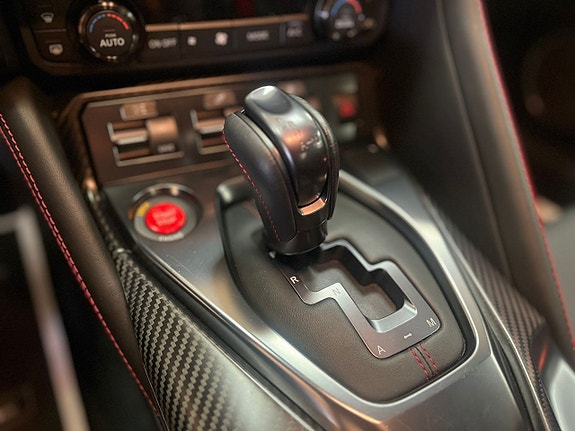 Nissan GT-R 19 of 30