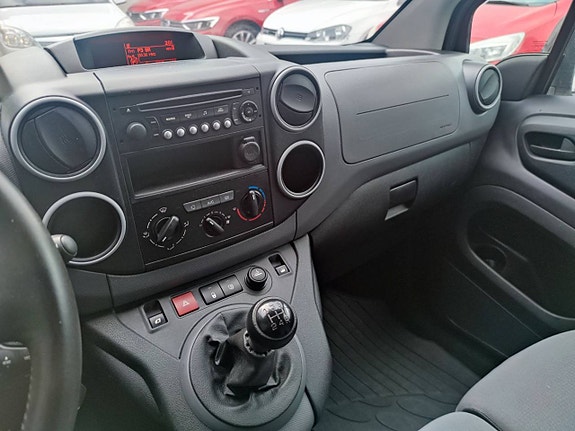 Peugeot Partner 8 of 9