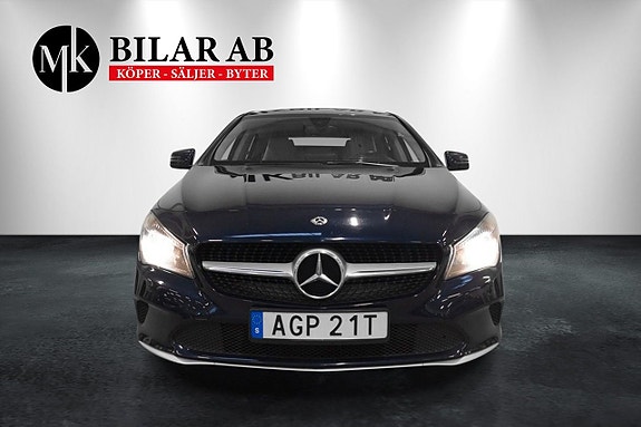 Mercedes-Benz CLA200 3 of 5