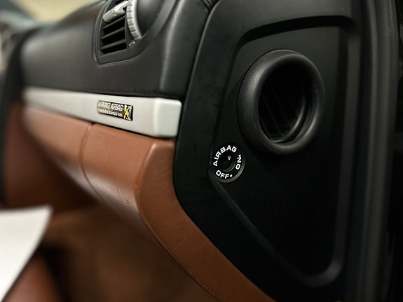Porsche Cayenne Turbo S 19 of 23