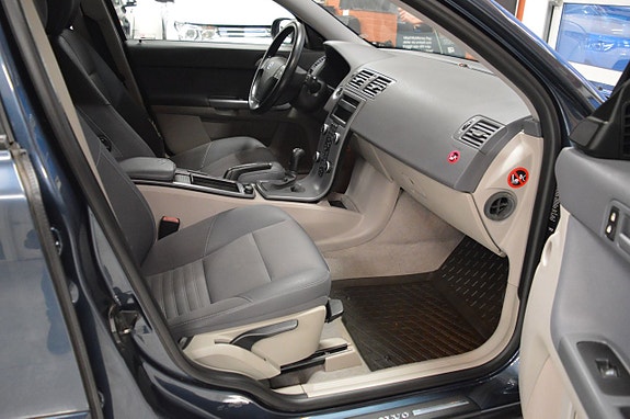 Volvo V50 13 of 19