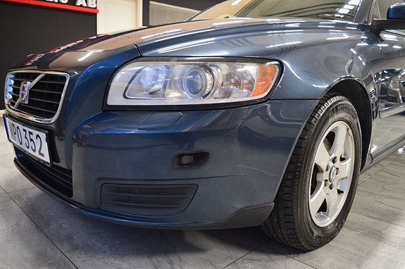 Volvo V50 6 of 19