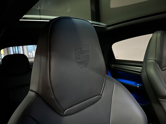 Porsche Cayenne Coupe 16 of 23