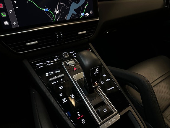 Porsche Cayenne Coupe 20 of 23