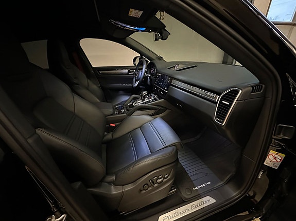 Porsche Cayenne Coupe 13 of 23