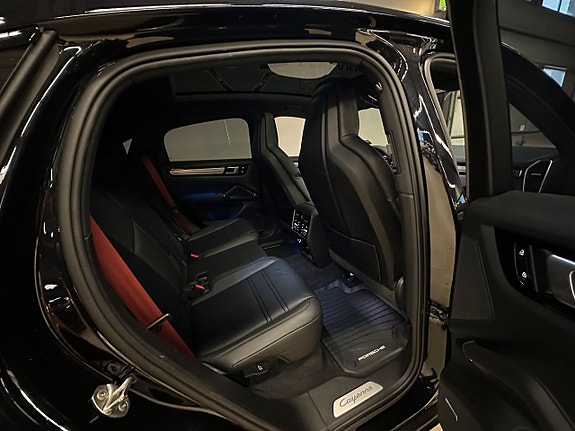 Porsche Cayenne Coupe 18 of 23