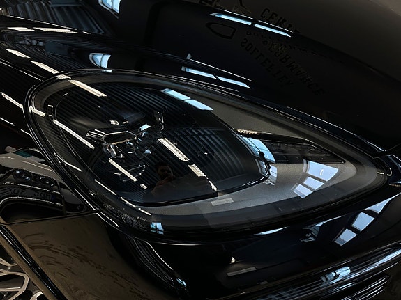 Porsche Cayenne Coupe 9 of 23
