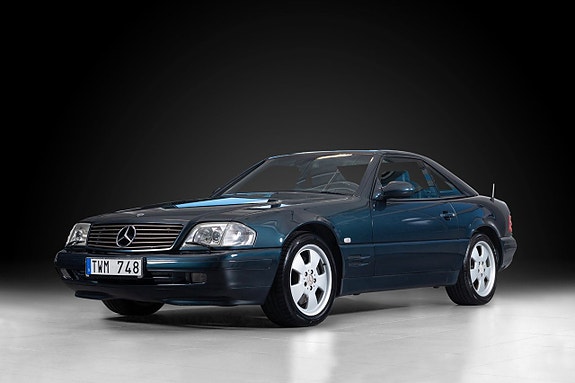 Mercedes-Benz SL500 2 of 5