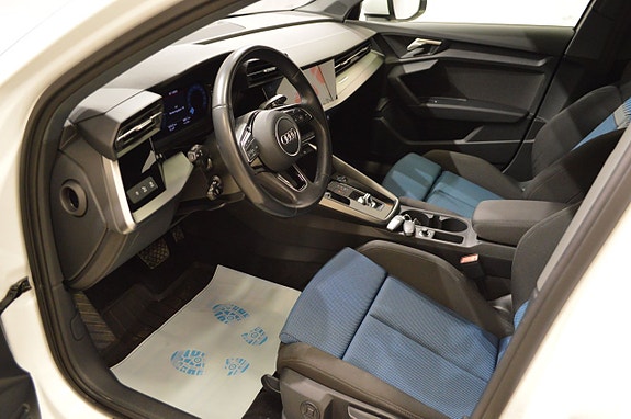 Audi A3 8 of 17