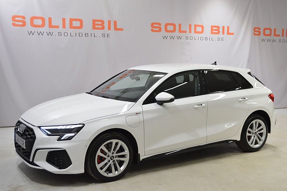 Audi A3 4 of 17
