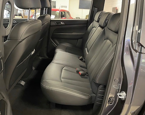 SsangYong Musso Grand 5 of 8