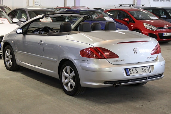 Peugeot 307 CC 8 of 16