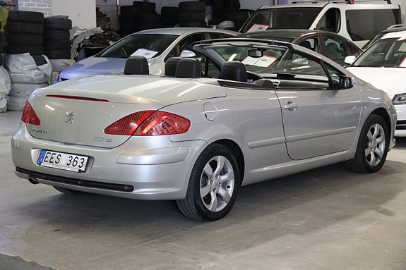 Peugeot 307 CC 7 of 16
