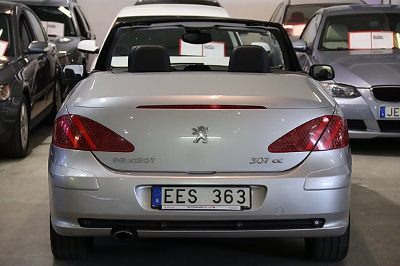 Peugeot 307 CC 16 of 16