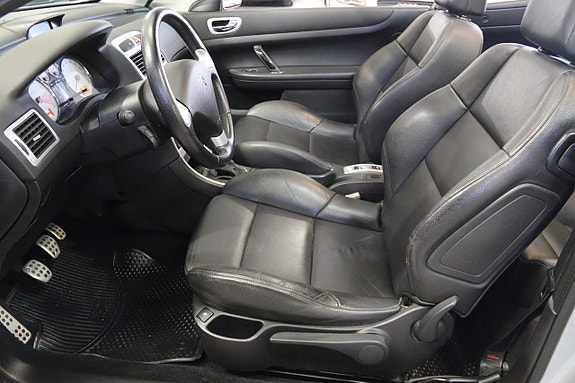 Peugeot 307 CC 9 of 16