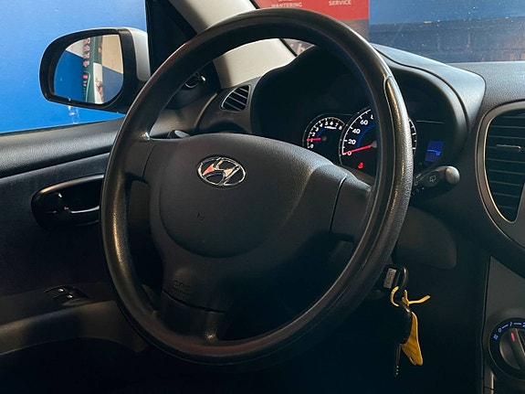 Hyundai i10 17 of 20