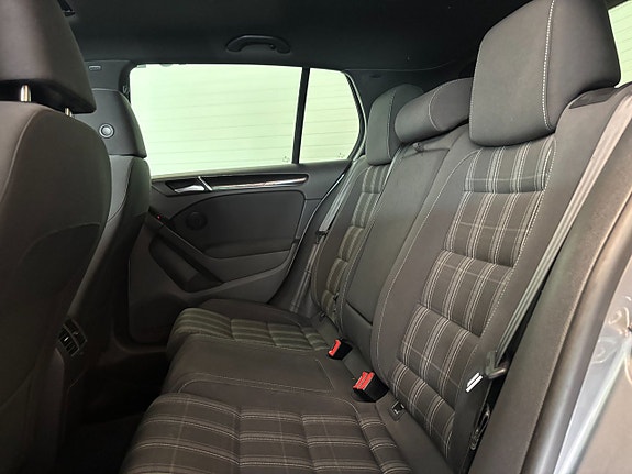 Volkswagen Golf I 13 of 18