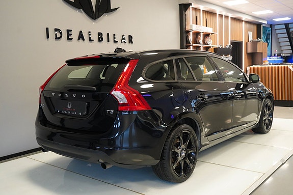 Volvo V60 3 of 10