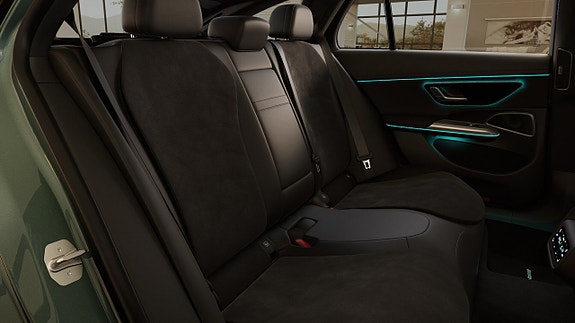 Mercedes-Benz E300 e 9 of 10