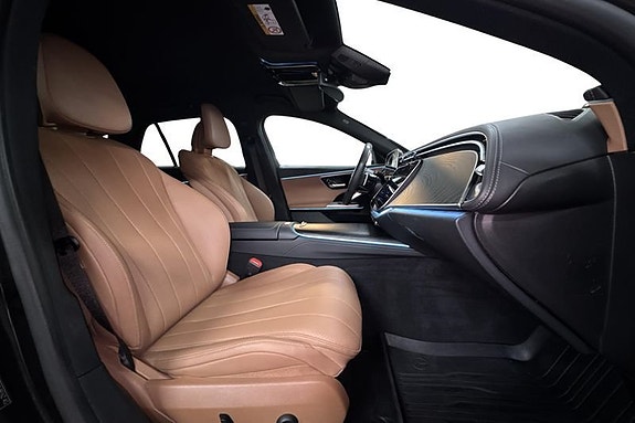 Mercedes-Benz E300 de 15 of 19